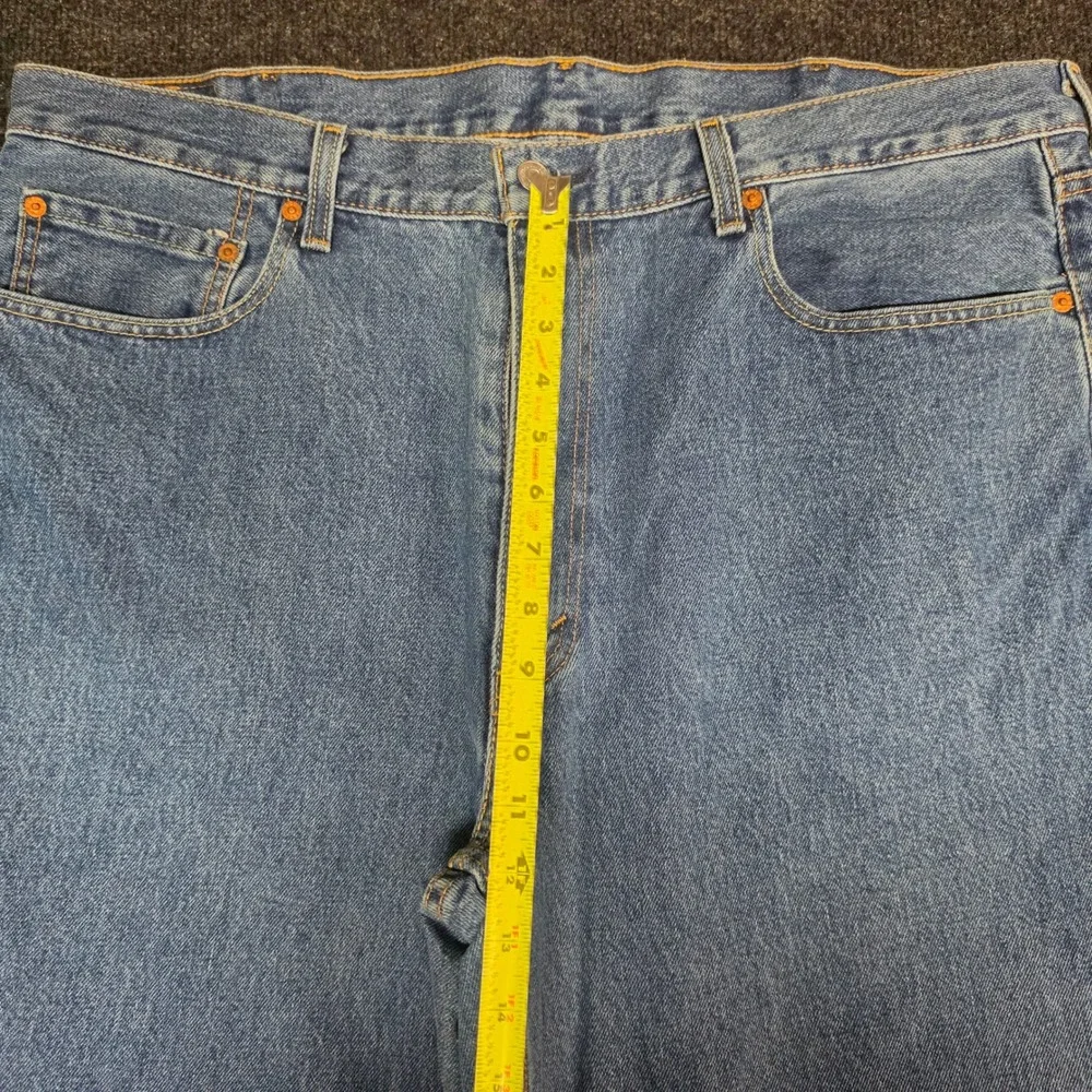Levis 550 Relaxed Fit Tapered Leg Jeans Mens 40x30 Medium Wash Blue Denim